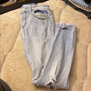 light wash skinny jeans